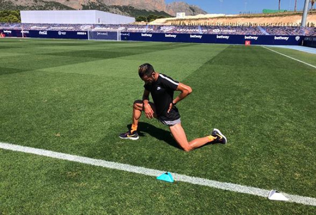 El futbolista Mauricio Isla nuevo fan de los calcetines Lurbel