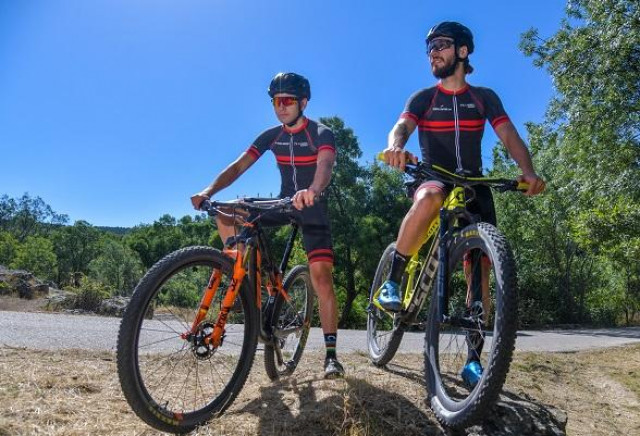 Plamen Dimitrov y Jordi Revert del Lurbel Team validan el nuevo recorrido de Sierra Norte Bike Challenge